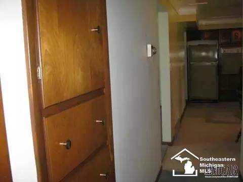 140 Bates, Monroe, MI 48162 photo 8