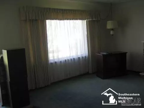 140 Bates, Monroe, MI 48162 photo 4