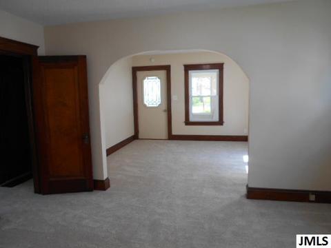 1608 Lansing Ave, Jackson, MI 49202 photo 2