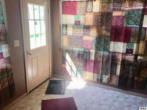 704 E Argyle, Jackson, MI 49202 photo 10