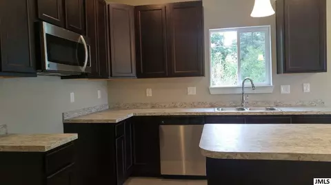 5144 Stone River Rd, Jackson, MI 49201 photo 5