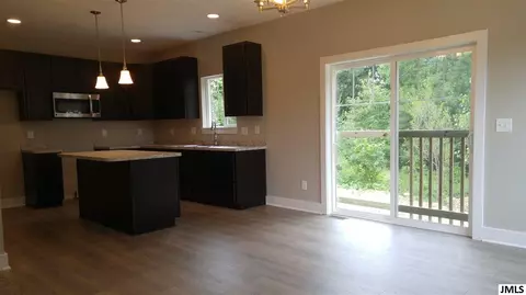 5144 Stone River Rd, Jackson, MI 49201 photo 3