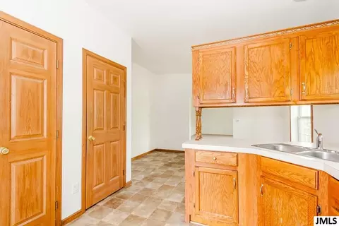 3423 Miles Rd, Jackson, MI 49201 photo 5