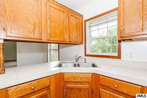 3423 Miles Rd, Jackson, MI 49201 photo 7