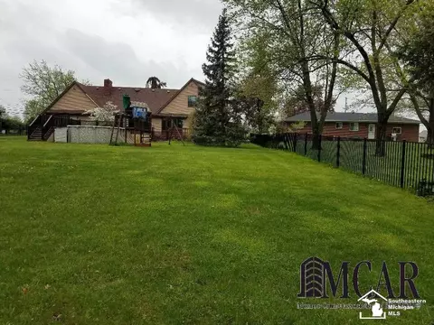 5134 E Dunbar, Monroe, MI 48161 photo 12