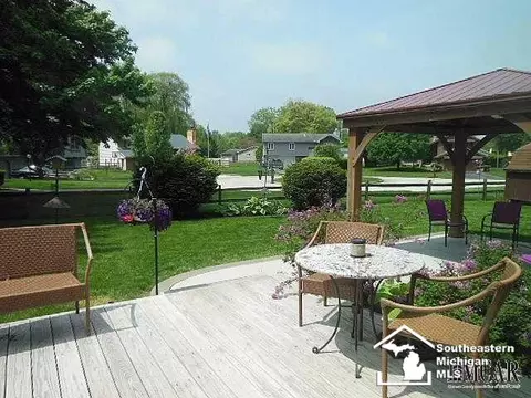 1625 Huntcliffe, Temperance, MI 48182 photo 3