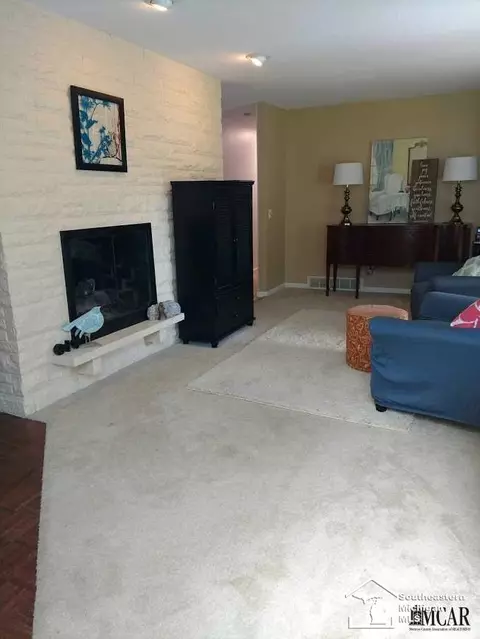 1488 Longfellow, Temperance, MI 48182 photo 5
