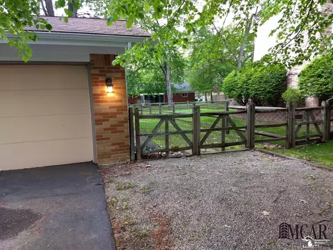 1488 Longfellow, Temperance, MI 48182 photo 2