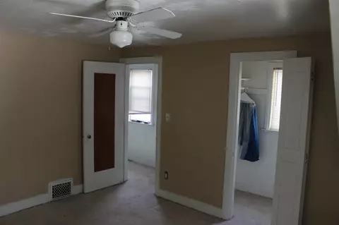 1927 Copeman, Flint, MI 48504 photo 12