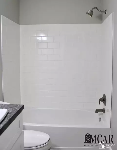 481 Fox, Monroe, MI 48161 photo 20