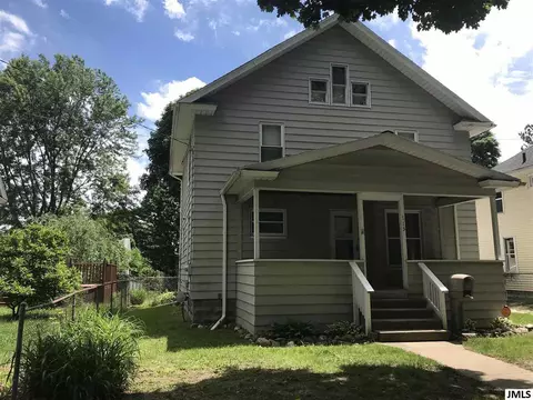 715 Seymour Ave, Jackson, MI 49202 photo 1