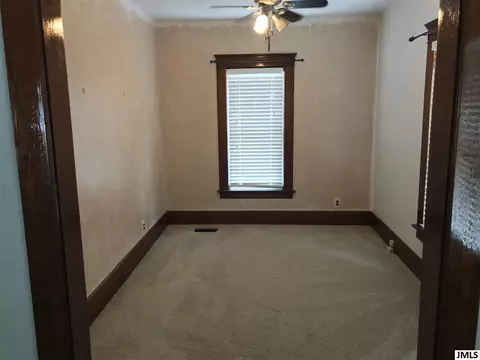 715 Seymour Ave, Jackson, MI 49202 photo 9