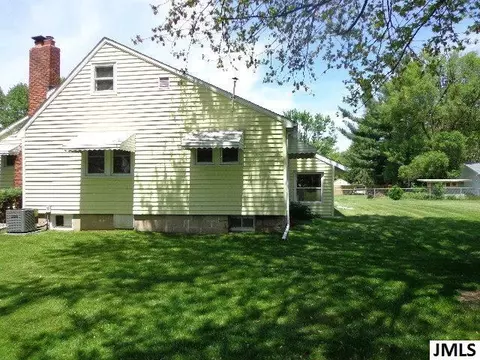 711 Lowell Ave, Jackson, MI 49202 photo 4