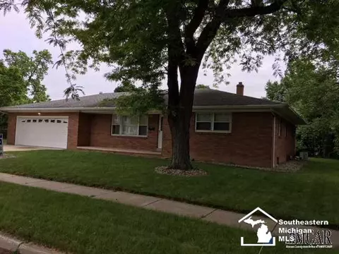 215 Orchard, Monroe, MI 48162 photo 1