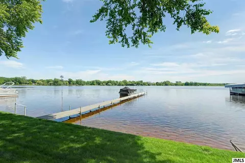 399 Lakeside Dr, Jackson, MI 49203 photo 32