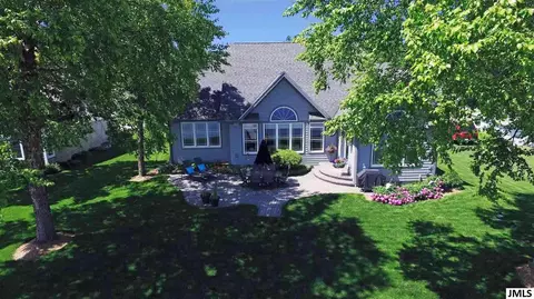 399 Lakeside Dr, Jackson, MI 49203 photo 26