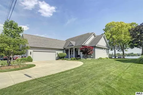 399 Lakeside Dr, Jackson, MI 49203 photo 3