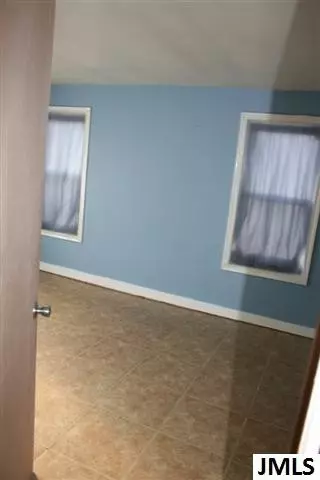 321 N West, Jackson, MI 49201 photo 12