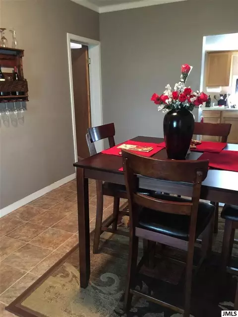 321 N West, Jackson, MI 49201 photo 7