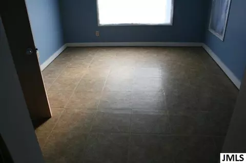 321 N West, Jackson, MI 49201 photo 11