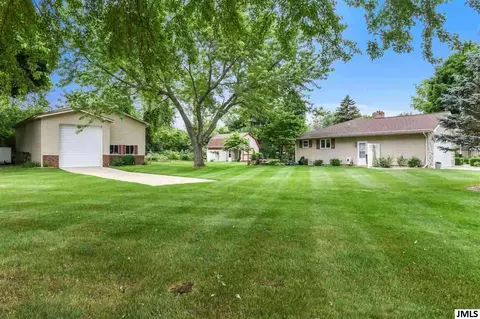 3913 Memory Ln, Jackson, MI 49201 photo 2