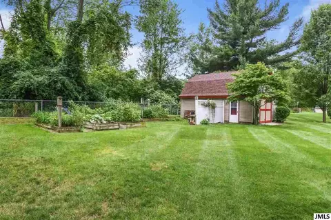 3913 Memory Ln, Jackson, MI 49201 photo 4