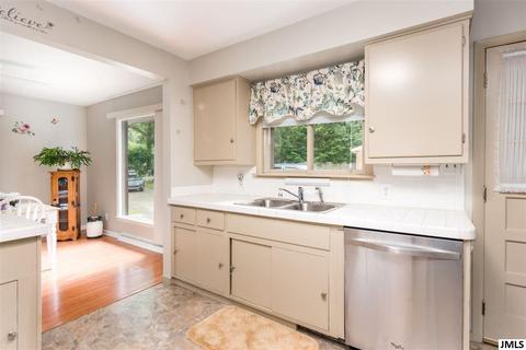 4054 Horton Rd, Jackson, MI 49201 photo 9