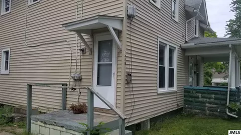 148 Mitchell St, Jackson, MI 49203 photo 1