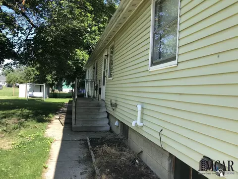 732 Roeder, Monroe, MI 48161 photo 3