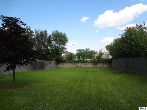 143 Amos, Jackson, MI 49203 photo 13