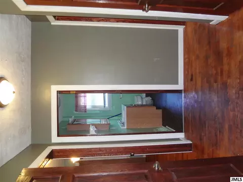 143 Amos, Jackson, MI 49203 photo 9