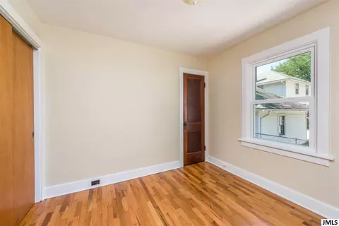 1006 Sixth St, Jackson, MI 49203 photo 9