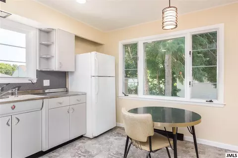 1006 Sixth St, Jackson, MI 49203 photo 8