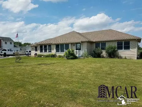 5050 S Custer, Monroe, MI 48161 photo 1