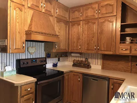 439 Godfroy, Monroe, MI 48162 photo 11