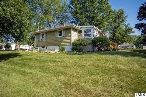 337 Marion, Jackson, MI 49203 photo 3