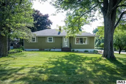 337 Marion, Jackson, MI 49203 photo 2