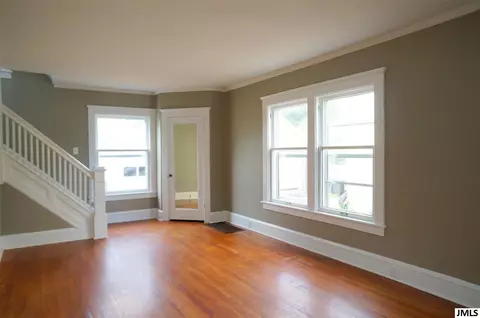760 Union St, Jackson, MI 49203 photo 3