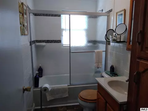 380 Seneca Dr, Jackson, MI 49202 photo 8