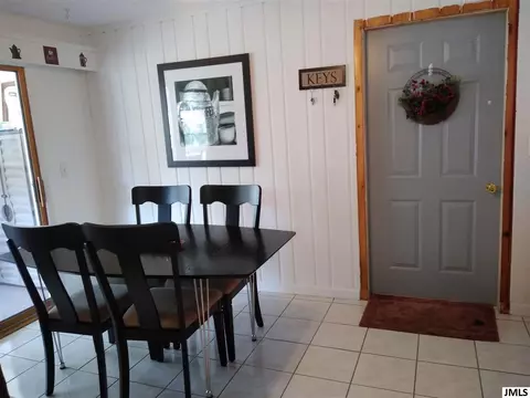 380 Seneca Dr, Jackson, MI 49202 photo 6