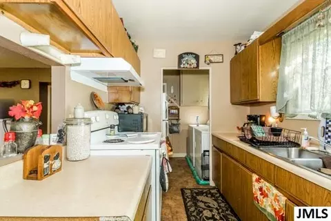 719 W Washington Ave, Jackson, MI 49201 photo 13