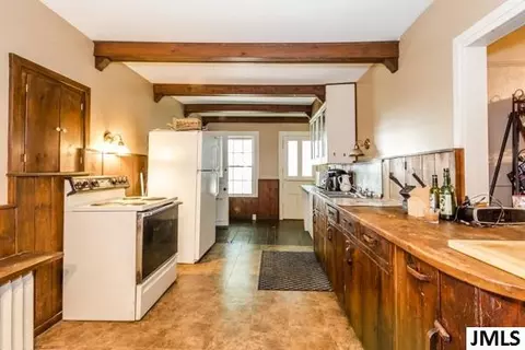 719 W Washington Ave, Jackson, MI 49201 photo 3