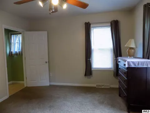 838 N Brown, Jackson, MI 49202 photo 11