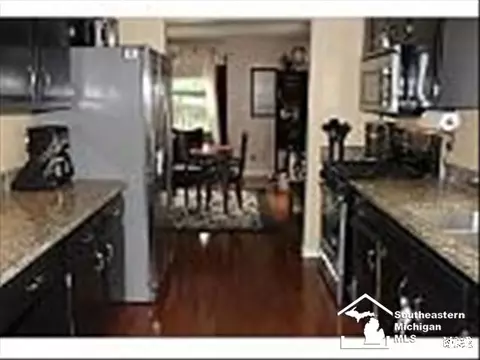 523 Borgess, Monroe, MI 48162 photo 8