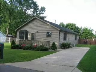 2976 Monrona, Monroe, MI 48162 photo 1
