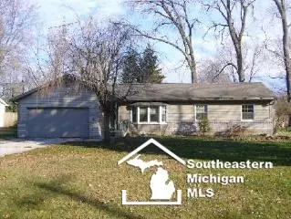 8098 Mohawk, Temperance, MI 48182 photo 1