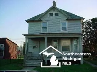1014 E First, Monroe, MI 48161 photo 1