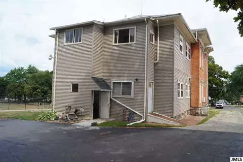 402 Steward Ave, Jackson, MI 49202 photo 4