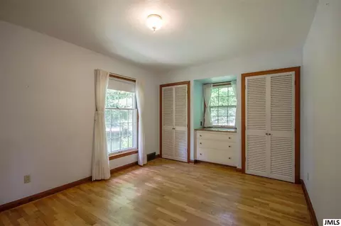 4499 S Jackson Rd, Jackson, MI 49201 photo 10
