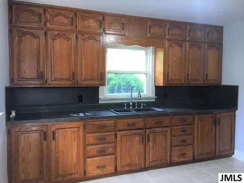 6749 King Rd, Spring Arbor, MI 49283 photo 2